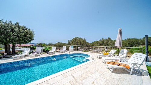 Holiday house with Pool Maja by Villas Guide