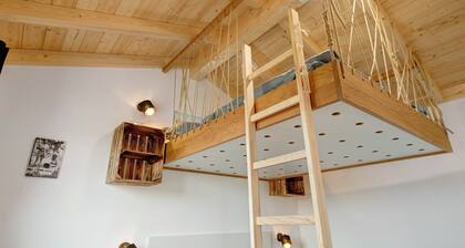 Holiday Home 'Haus Feige' with Private Terrace, Wi-Fi and Air Conditioning