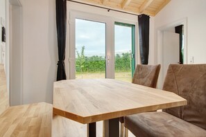 Dining - Holiday Home 'Haus Feige' with Private Terrace, Wi-Fi and Air Conditioning (Kressbronn am Bodensee)