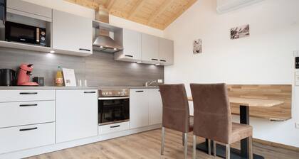 Holiday Home 'Haus Kirsche' with Private Terrace, Wi-Fi & AC – Dog Friendly