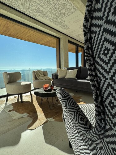 chalet including private jacuzzi on top of the mountain