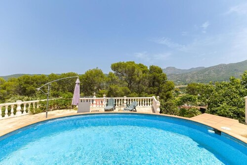 Chalet in the mountains, just 10 minutes from the beach!