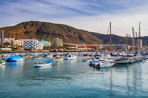 Marina - Diamond Los Cristianos Apartment (Los Cristianos, Arona, Tenerife)