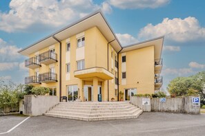 Πρόσοψη καταλύματος