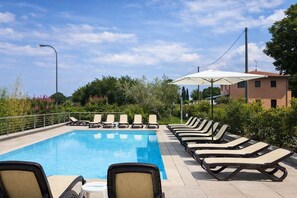 Alberca al aire libre por temporada 