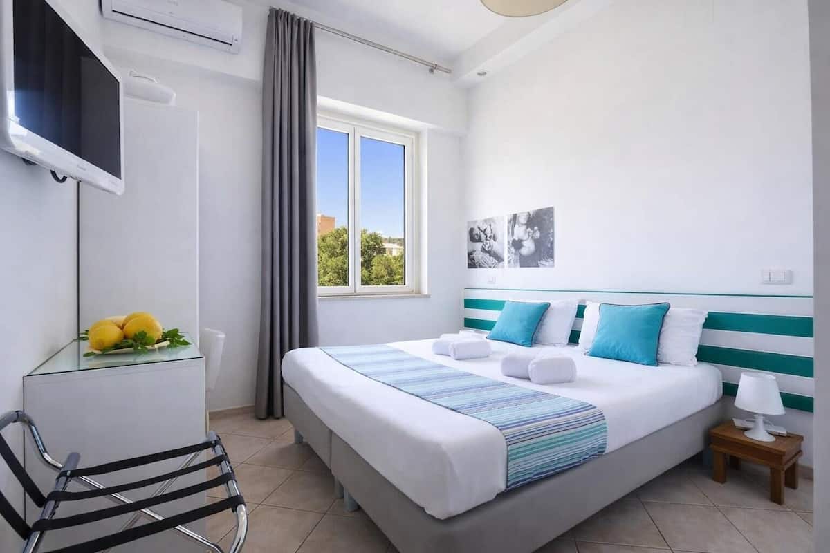 Economy Double or Twin Room | In-room safe, desk, free WiFi