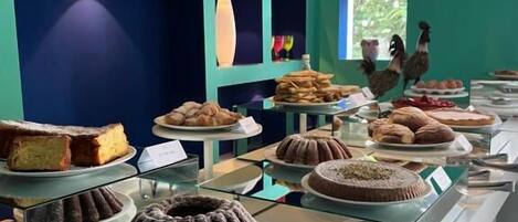 Frokostbuffé er inkludert hver dag