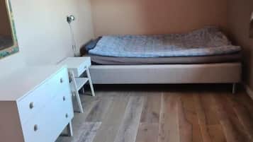 Einzelzimmer, Blick auf den Innenhof