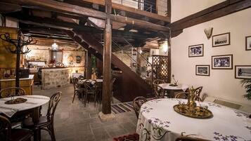 Studio | 1 bedroom, Internet