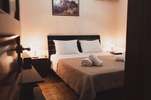 Casa | 2 quartos, escrivaninha, quartos à prova de som