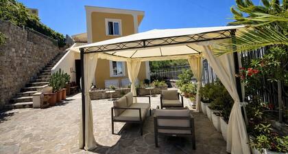 Hotiday Ponza Scogliera