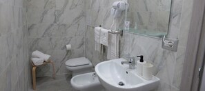Comfort Room | Bathroom - HOTEL MOVIDA  (Casoria)