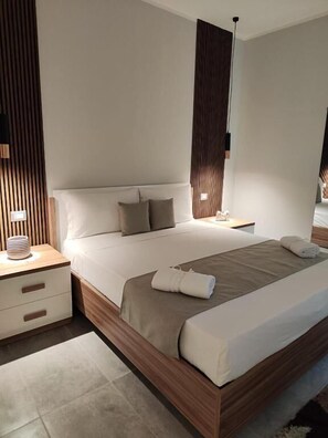 Deluxe Double Room, Balcony | Soundproofing, free WiFi - HOTEL MOVIDA  (Casoria)