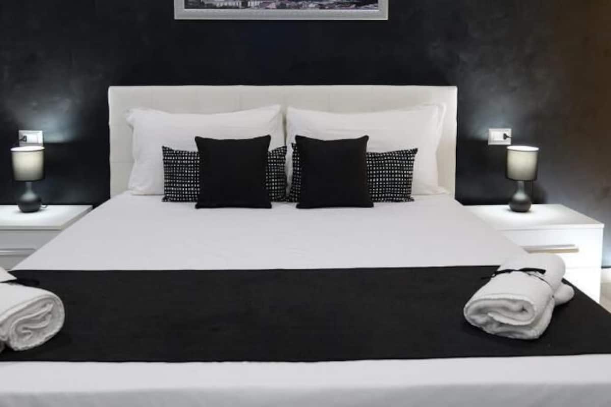 Superior Double Room | Soundproofing, free WiFi