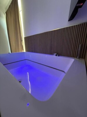 Superior Suite | Bathroom - HOTEL MOVIDA  (CASORIA)