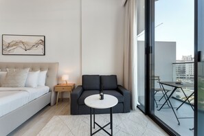 Comfort Studio, City View | Ruang tamu