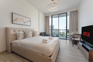 コンフォート スタジオ シティビュー | セーフティボックス (室内)、アイロン / アイロン台、WiFi (無料)