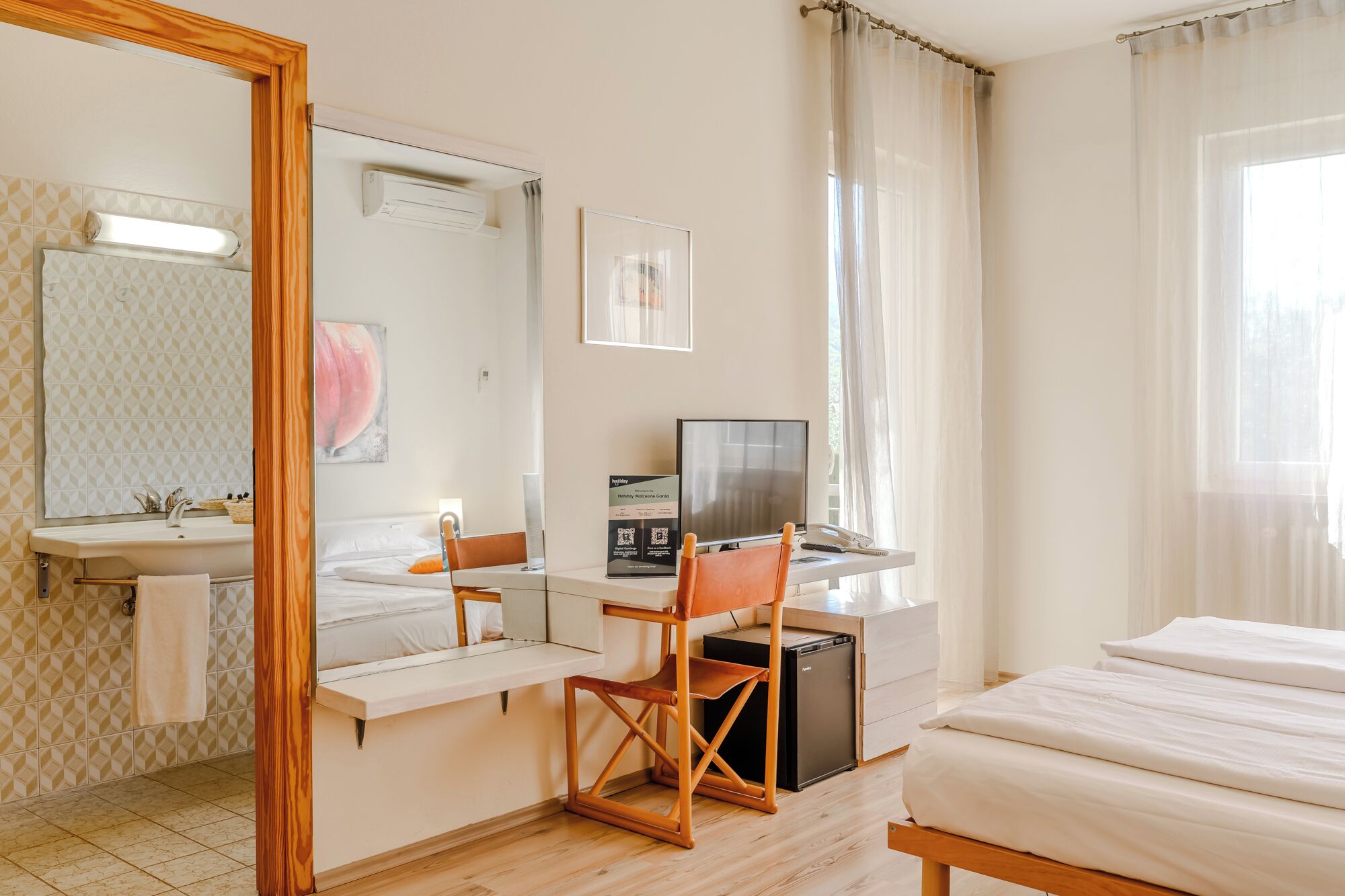 Tripla Standard, balcone | Una cassaforte in camera, una scrivania, Wi-Fi gratuito