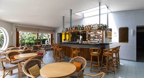 Bar (on property) - Hotiday Malcesine Garda (Malcesine)