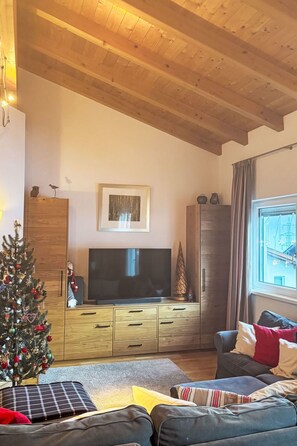 TV - Skiflat Abercrombie by Interhome (Flachau)