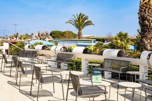 Outdoor dining - Hotiday Chioggia Lungomare (Sottomarina)