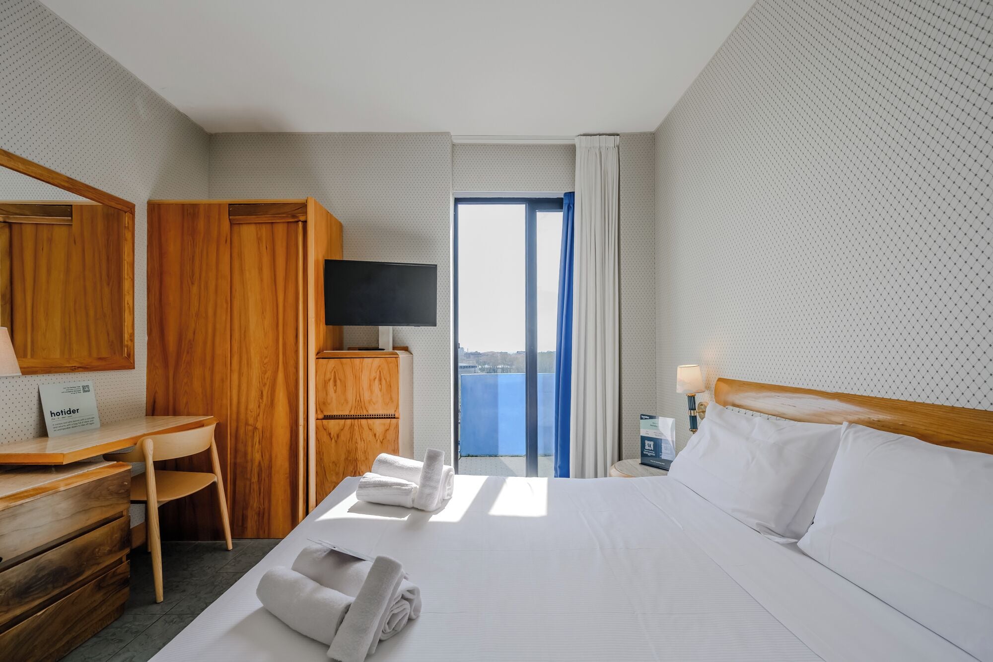 Standard-Doppelzimmer | Zimmersafe, kostenloses WLAN