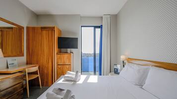 Standard-Doppelzimmer | Zimmersafe, kostenloses WLAN