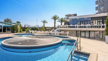 AuĂenpool (je nach Saison geöffnet)