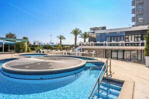 Seasonal outdoor pool - Hotiday Chioggia Lungomare (Sottomarina)