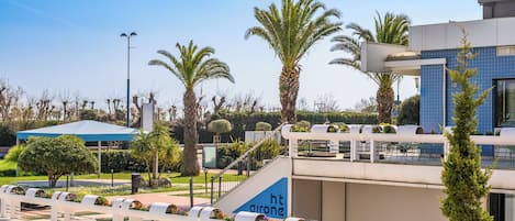 Seasonal outdoor pool