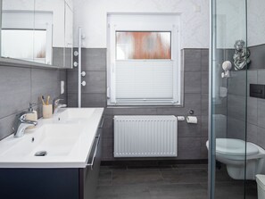 Bathroom - Seeperle by Interhome (Hage)