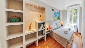 Room - Cozy City Escape - Stylish & Renovated (Turin)