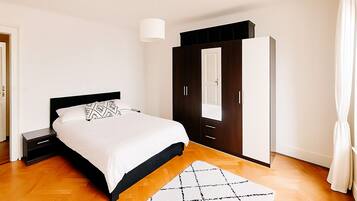 4 chambres, fer et planche Ă repasser, accĂšs Internet, draps fournis