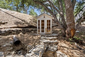 Exterior - Ultimate Mountain Retreat w/ Hot Tub & Sauna (Idyllwild-Pine Cove)