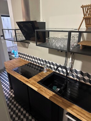 Fridge, microwave, oven, stovetop - Town House 4 People Bourges (Bourges)