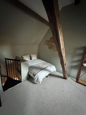 2 bedrooms, WiFi, bed sheets - Town House 4 People Bourges (Bourges)