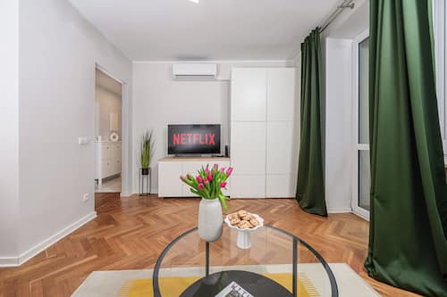 Classic Apartment, Balcony | Iron/ironing board, cribs/infant beds, free WiFi, bed sheets