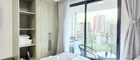 1 bedroom, iron/ironing board, free WiFi, bed sheets