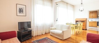 "Royale Melody elegant and spacious apartment located near downtown.