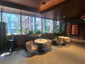 Dining - Premier 2-Bedroom Corporate Suite in Toronto | Elm Ledbury (Toronto)