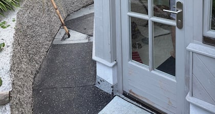 Boutique Apartment with Lake & Mountain Views