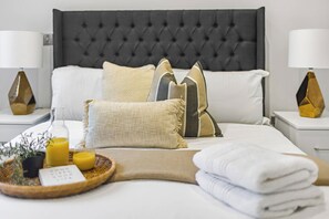 2 bedrooms, individually decorated, individually furnished, free WiFi - Grosvenor Apartment (Chester)