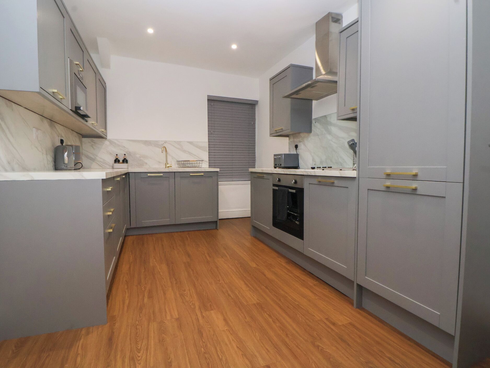 村舍 | 私人厨房 | 洗碗机、厨具/餐具