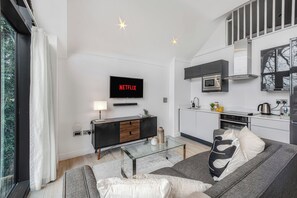 Living area - Southview Apartment (Chester)