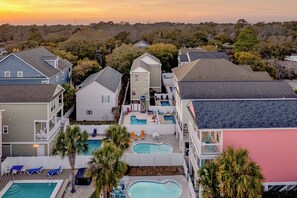 Pool - Palmetto Breeze Coastal Retreat w Private Pool (Surfside Beach)