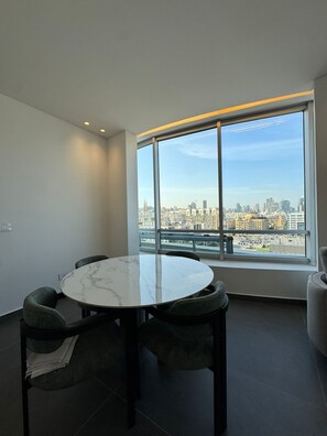 Dining - Saifi apartments (Beirut)