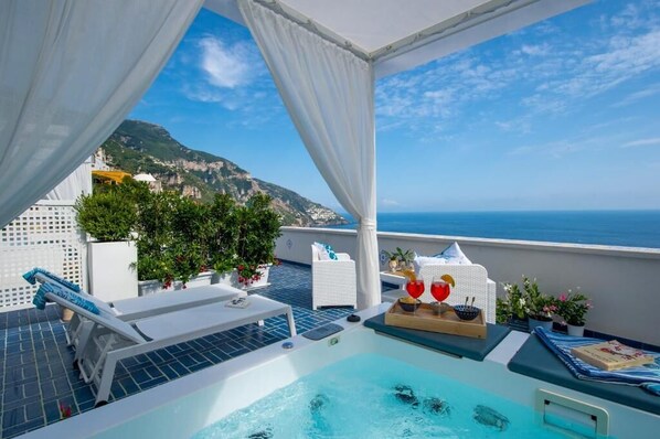 Outdoor spa tub - Terrazza Zaffiro (Positano)