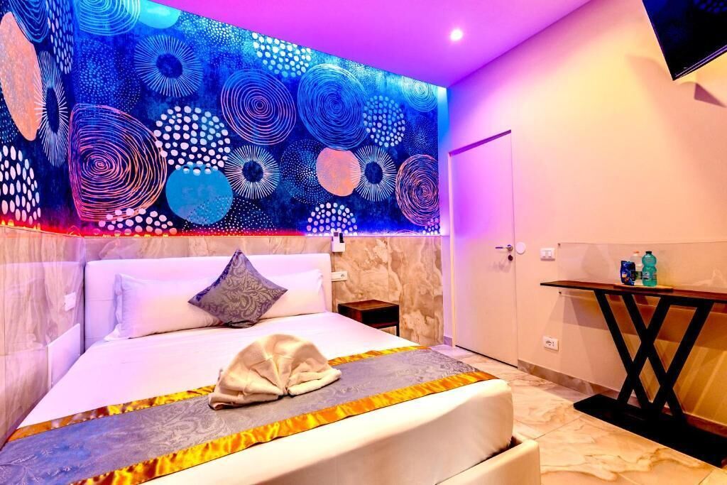 Chambre Double Confort, balcon, vue cour intérieure | Chambres insonorisées, Wi-Fi gratuit