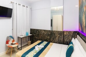 Eenvoudige tweepersoonskamer | Geluiddichte muren, gratis wifi