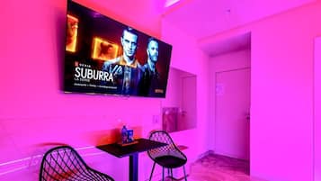 Juniorsvit - utsikt mot staden | Interiör